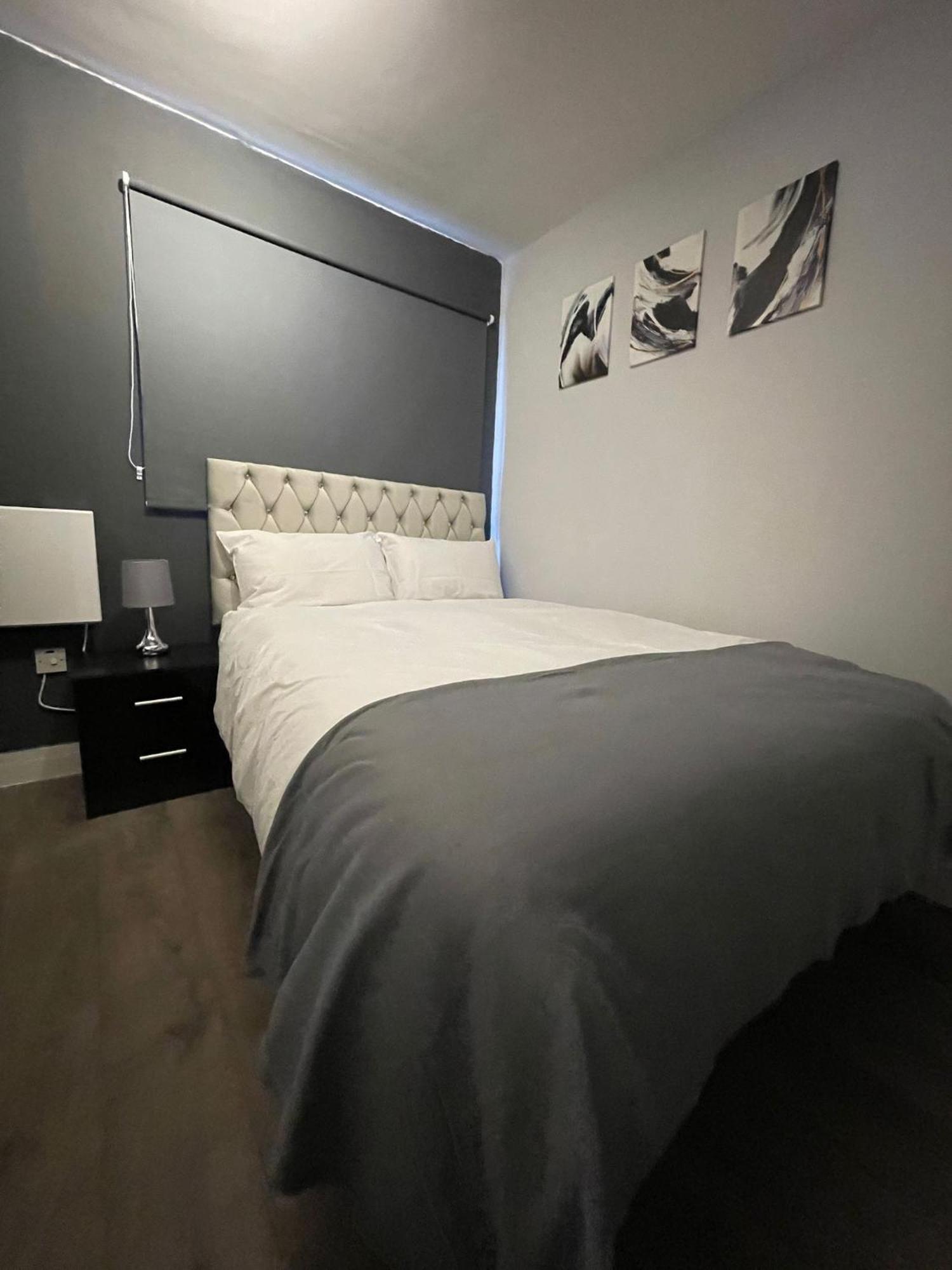 Letzi Premium Cozy Retreat Private En-suite Rooms, Wembley * London