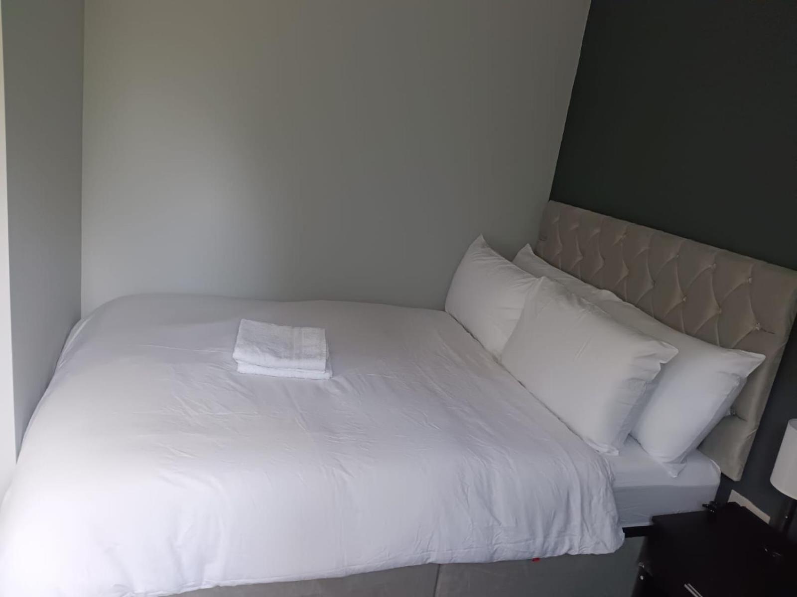 Letzi Premium Cozy Retreat Private En-suite Rooms, Wembley Homestay *
